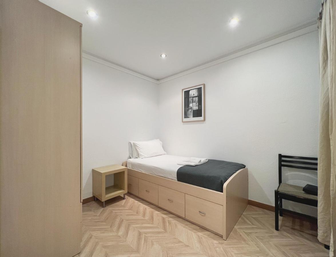 Stay U-Nique Apartments Calabria Barcelona Eksteriør billede